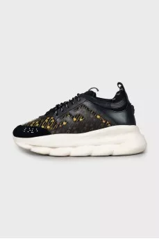 Men's sneakers with a massive sole and print