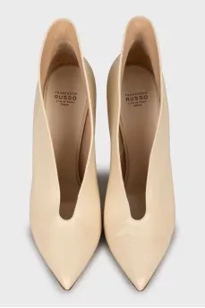 Beige leather shoes