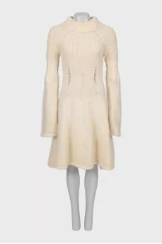 Knitted dress with accent waist