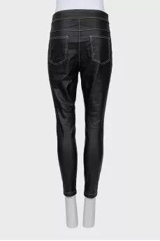 Skinny jeans with contrast seams