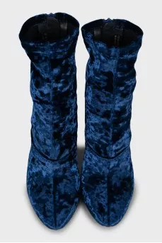 Velour ankle boots with tag