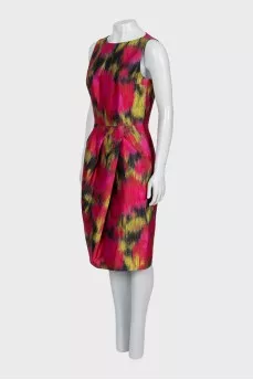 Fitted dress with abstract print