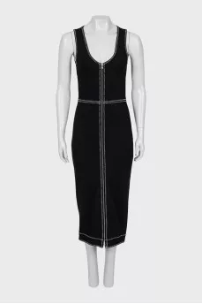 Black and white dress with zip and tag