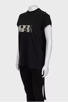 Black T-shirt with text print
