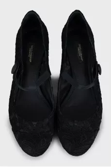 Lace mid heel shoes