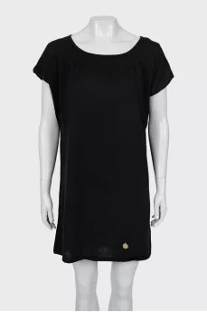 Knitted dress with a loose fit