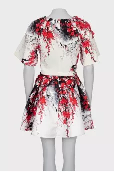 Skirt suit decorated with flowers