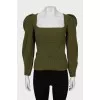 Green sweater with voluminous sleeves