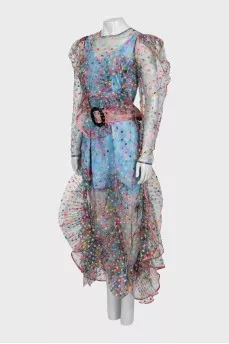 Polka dot dress decorated with frills