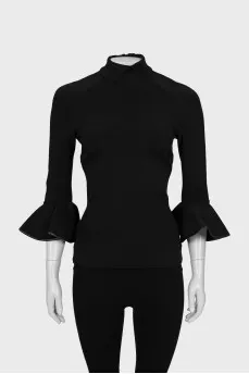 Blouse with frill on sleeves