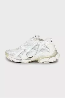 Runner sneakers