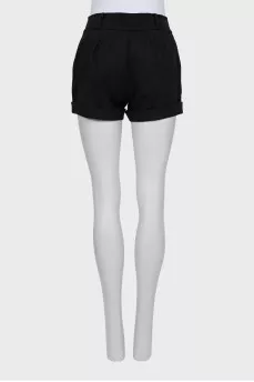 Black shorts with patch pockets