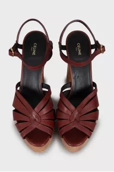 Leather sandals with wooden soles