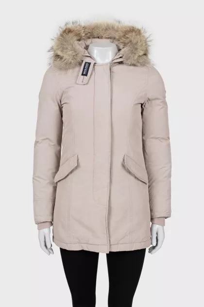 Fitted parka with removable fur