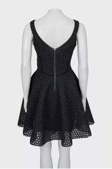 Fitted dress with velvet seams