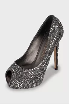 Leather shoes with black rhinestones