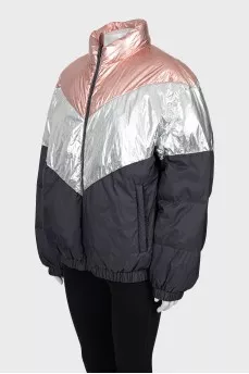 Tapered down jacket in a combination of colors
