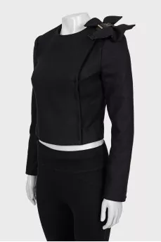 Fitted jacket with shoulder decoration