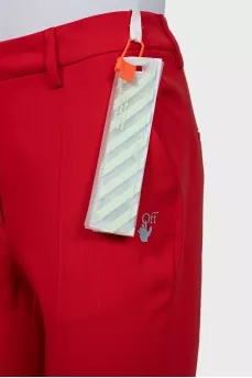 Classic red trousers with tag
