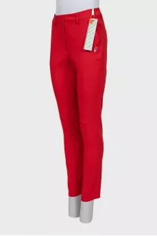 Classic red trousers with tag