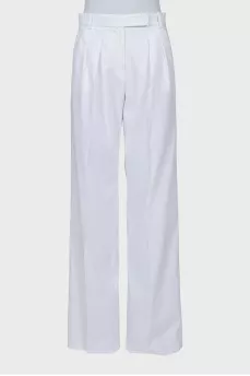 White trousers with arrows