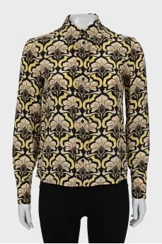 Straight cut blouse with floral print