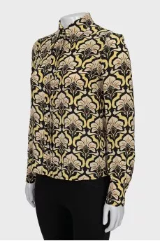 Straight cut blouse with floral print