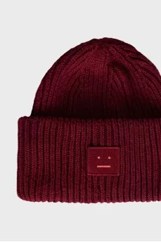 Woolen hat with patch