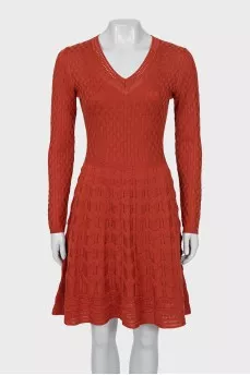 V-neck fitted dress