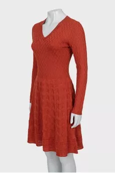 V-neck fitted dress