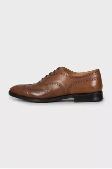 Men's brown lace-up brogues