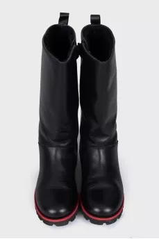 Insulated leather boots with zip