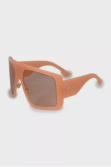 Sunglasses with pink frame