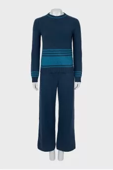 Cashmere jumper and trousers suit