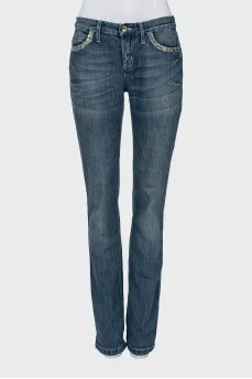 Low rise distressed jeans