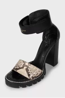 Sandals with snakeskin inserts