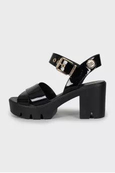 Black leather sandals with heels