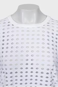 Loose T-shirt with perforation