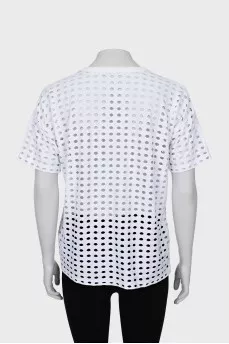 Loose T-shirt with perforation