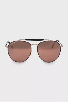 Aviator sunglasses with pink tint