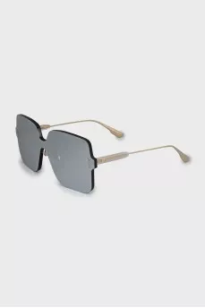 Sunglasses with mirror effect