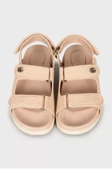 Leather sandals with brand logo