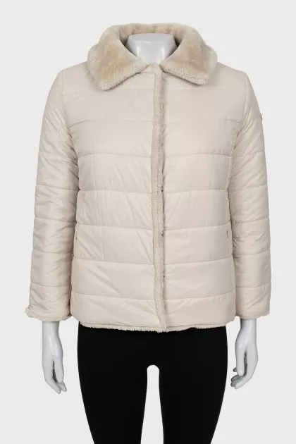 Reversible jacket with buttons