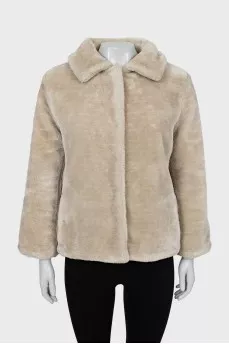 Reversible jacket with buttons