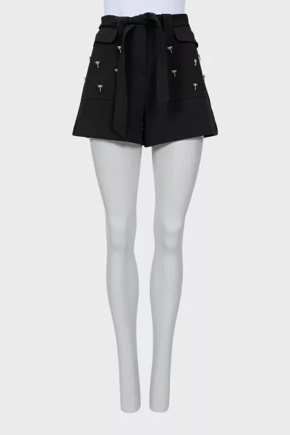 Black shorts with belt