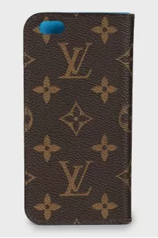 Cover with branded print