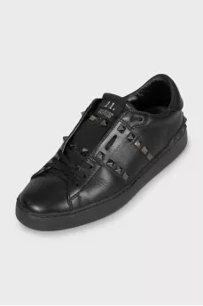 Leather sneakers with metal elements