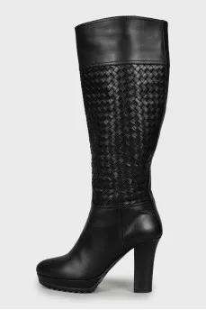 Leather boots decorated with weaving