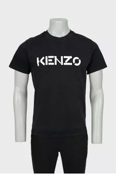 Men's black t-shirt with brand logo