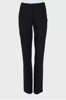 Tapered trousers with a mid-waist